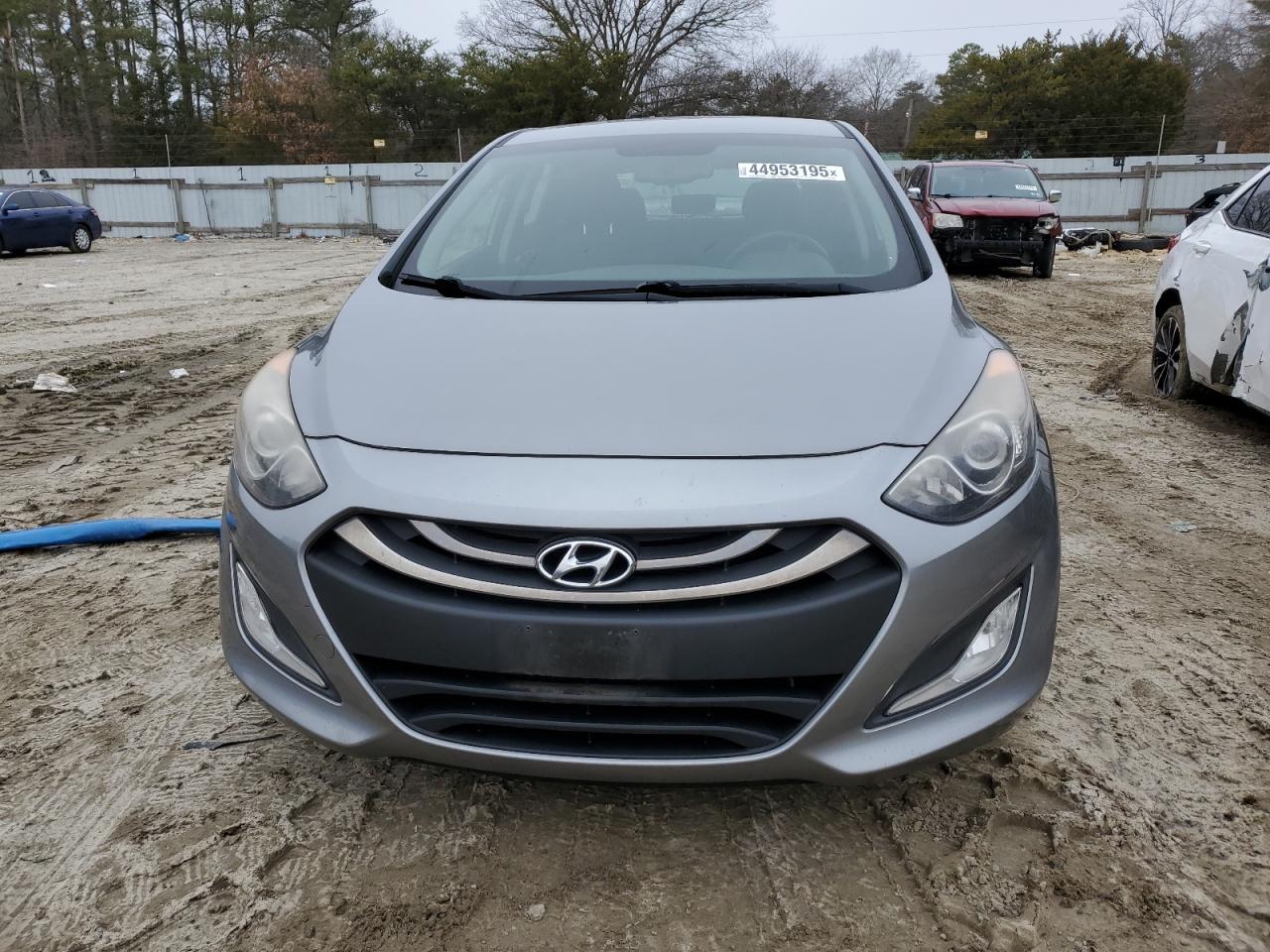 2013 Hyundai Elantra - Image 5