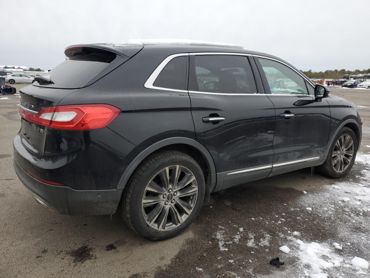 2016 Lincoln MKX - Image 3
