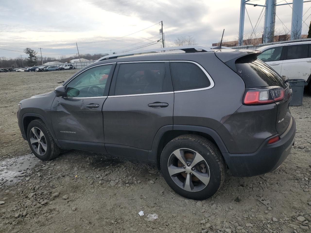 2019 Jeep Grand Cherokee - Image 2