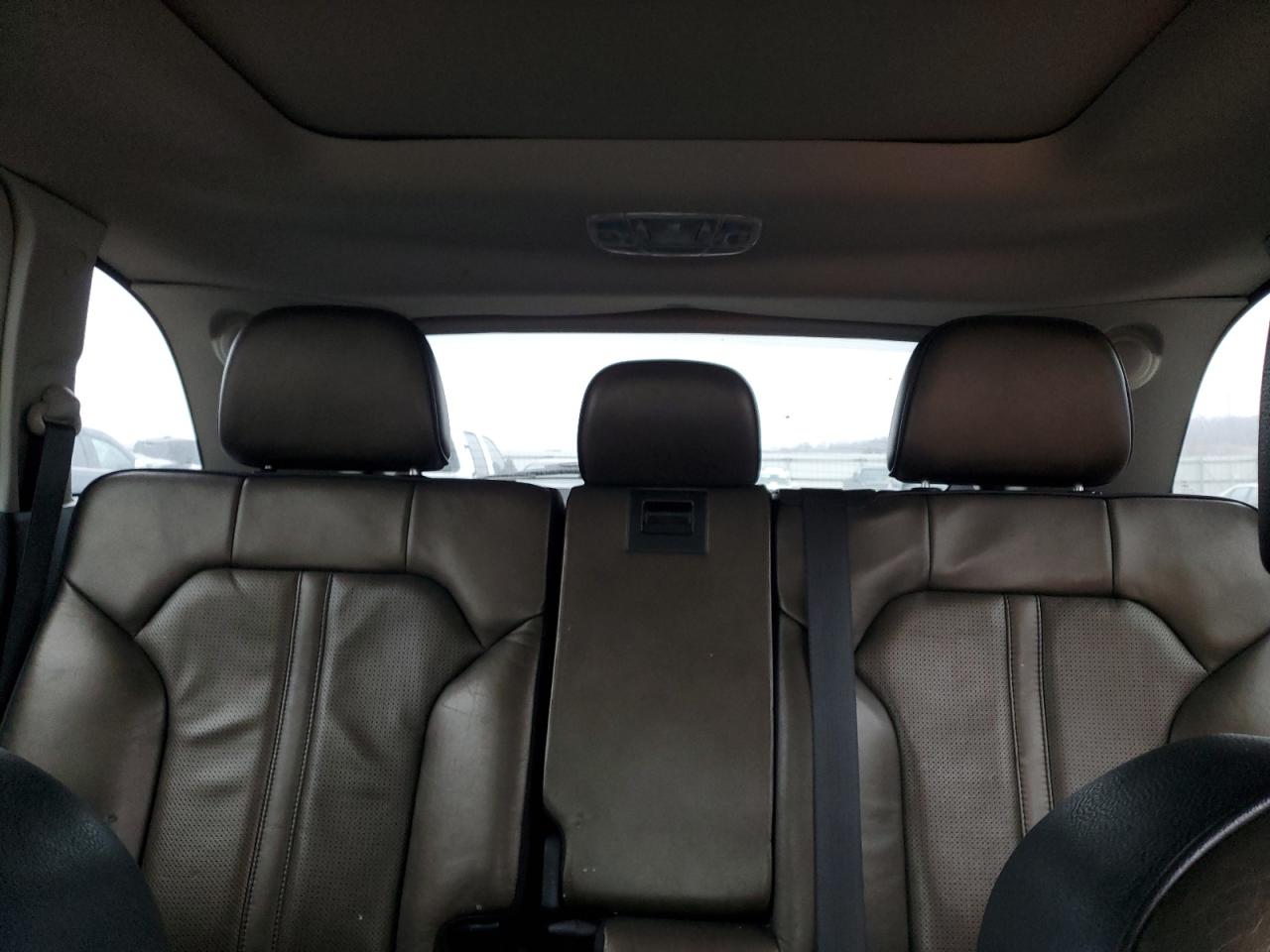 2011 Lincoln MKX - Image 10