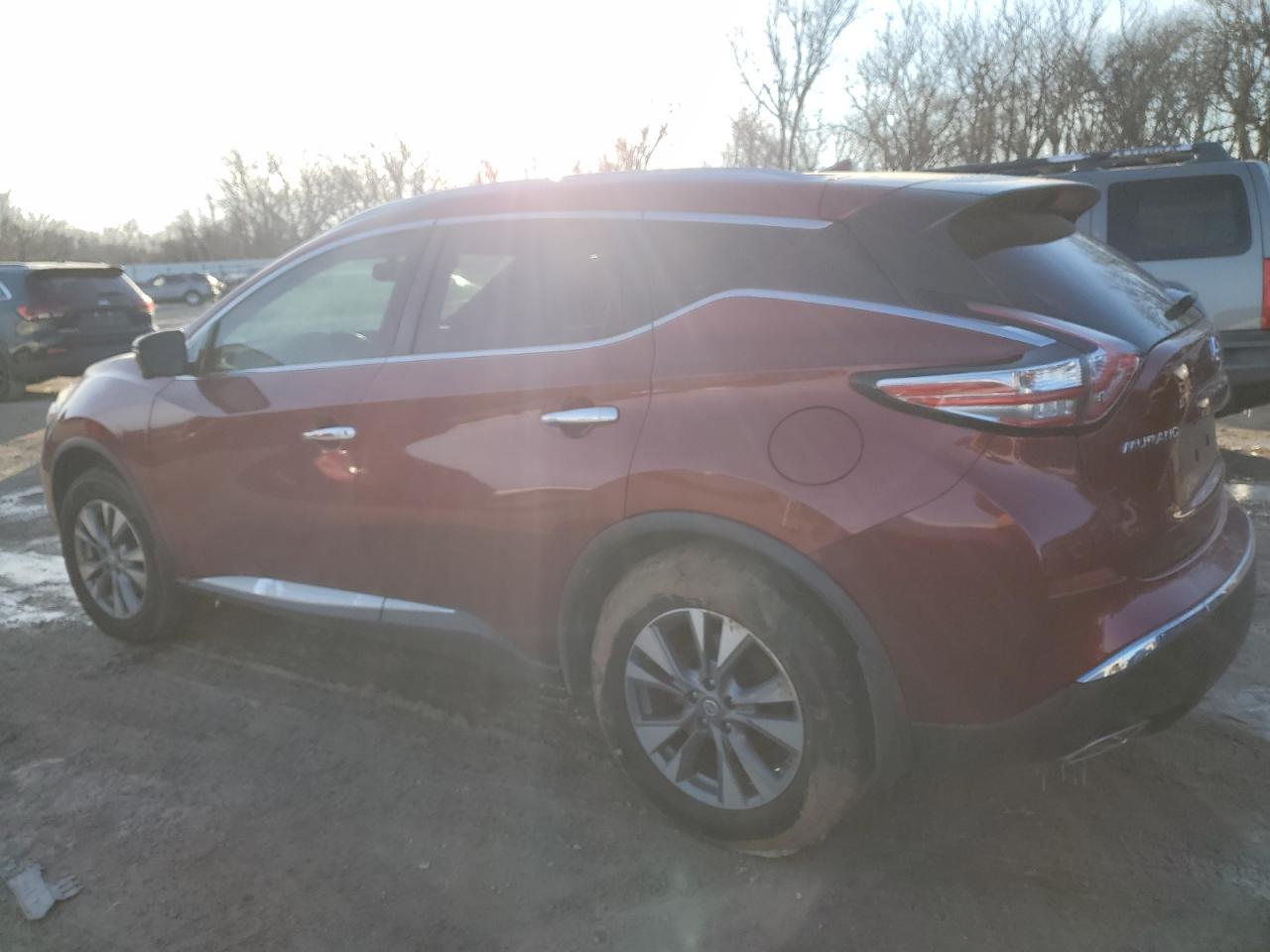 2015 Nissan Murano - Image 2