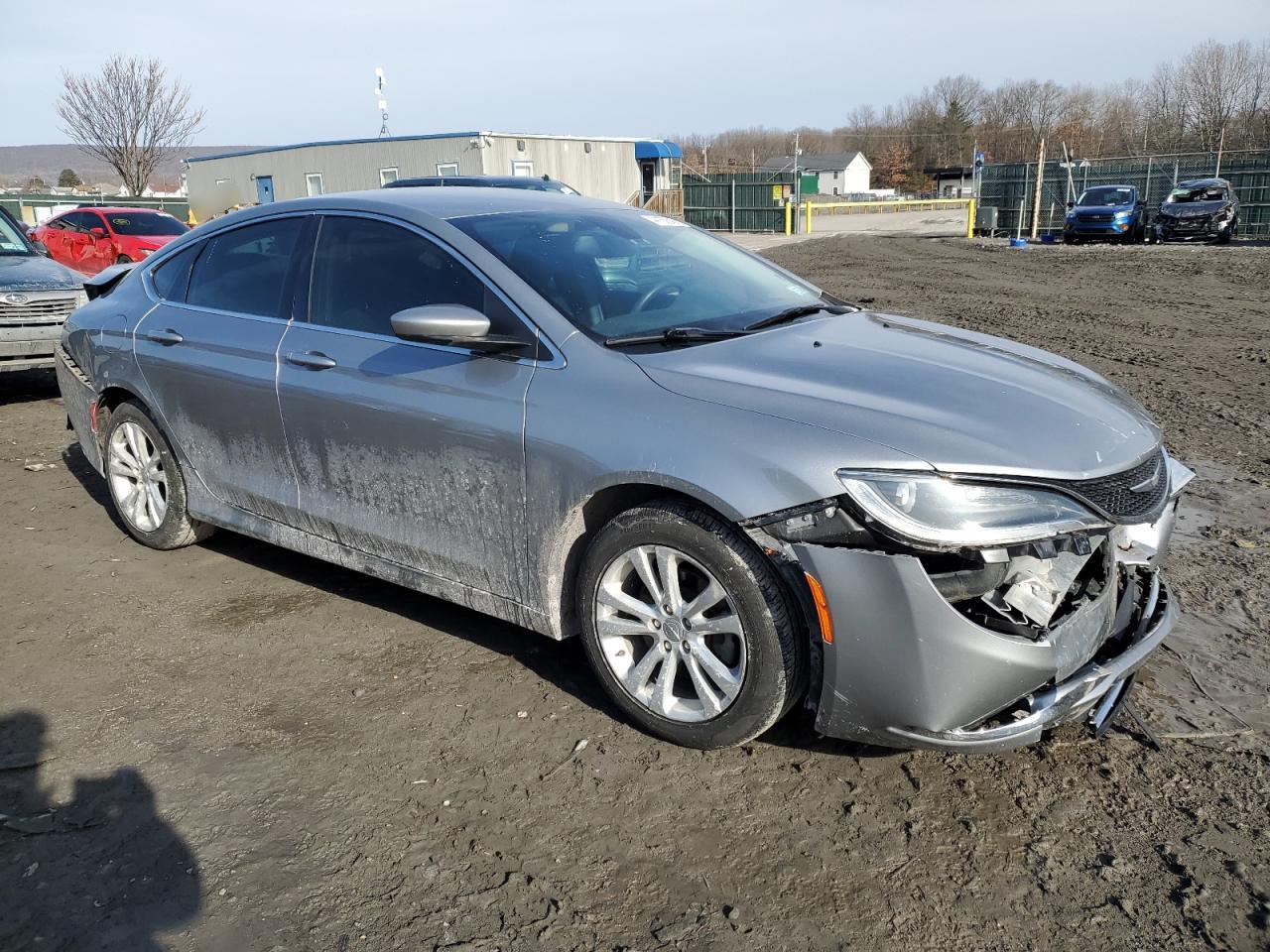 2015 Chrysler 200 - Image 4