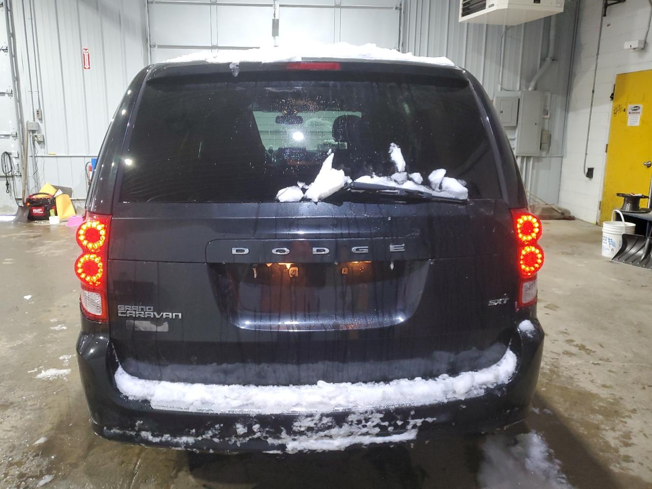 2020 Dodge Caravan - Image 6