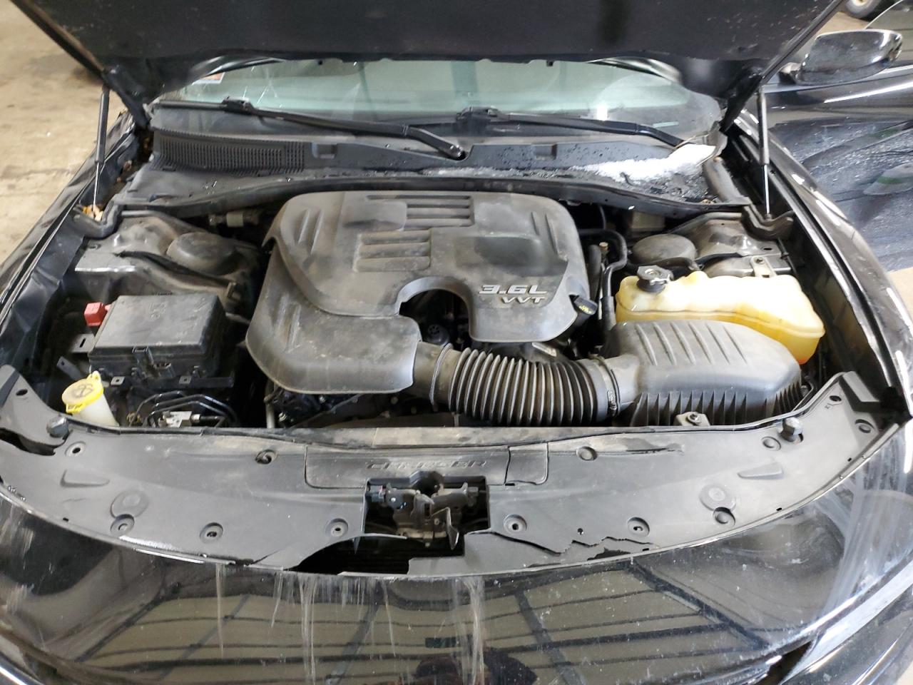 2018 Dodge Charger - Image 13