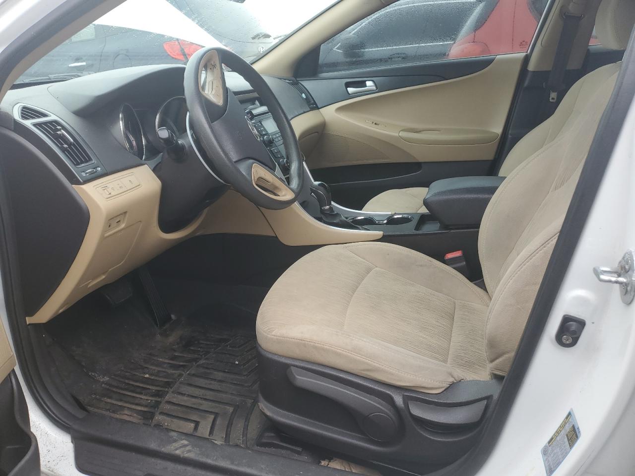 2011 Hyundai Sonata - Image 7