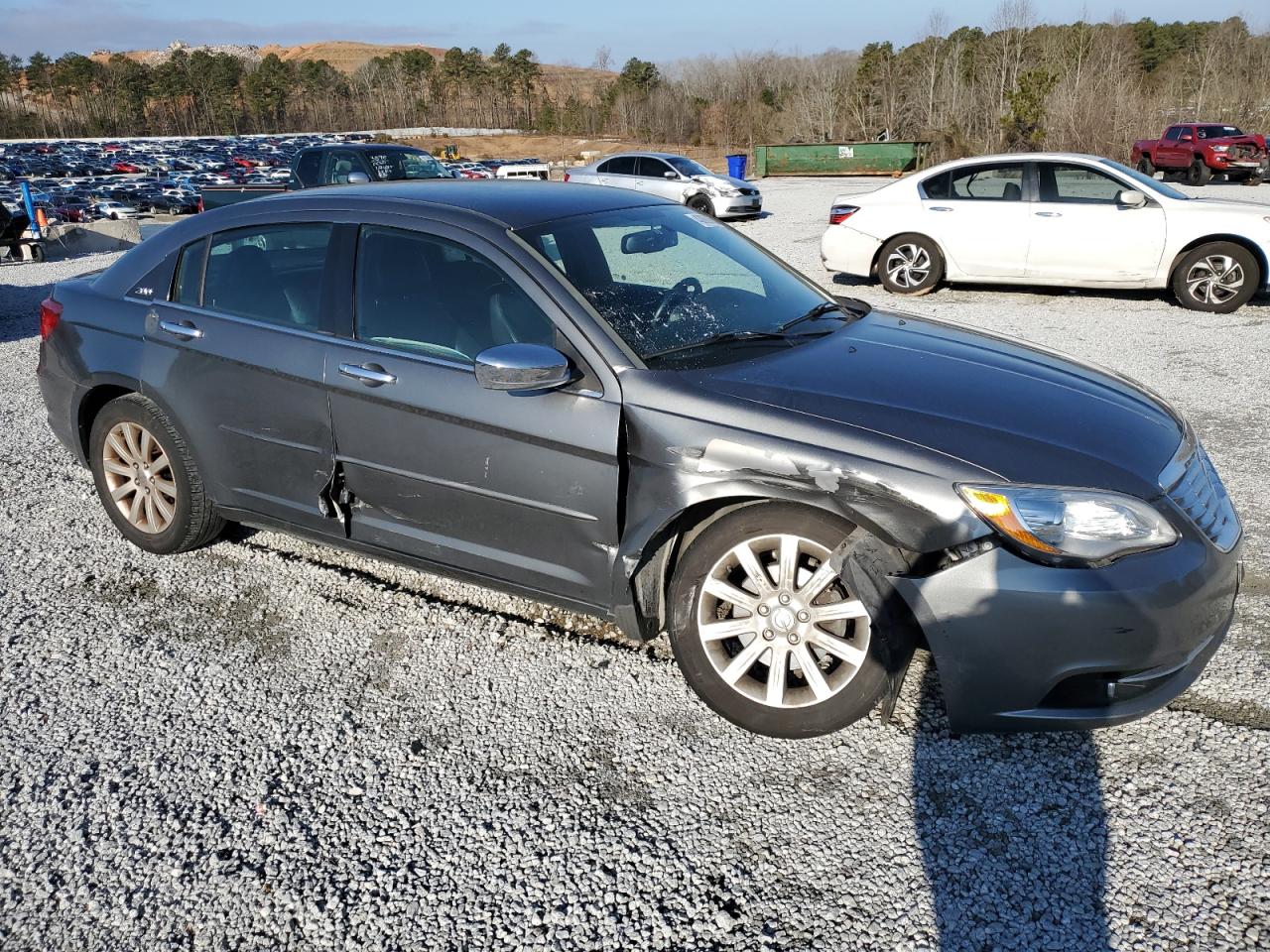 2013 Chrysler 200 - Image 4