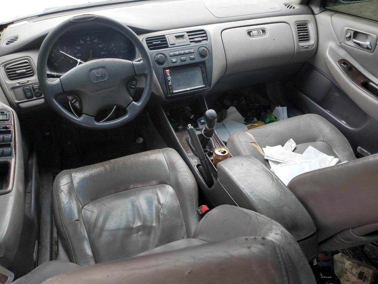 2001 Honda Accord - Image 8