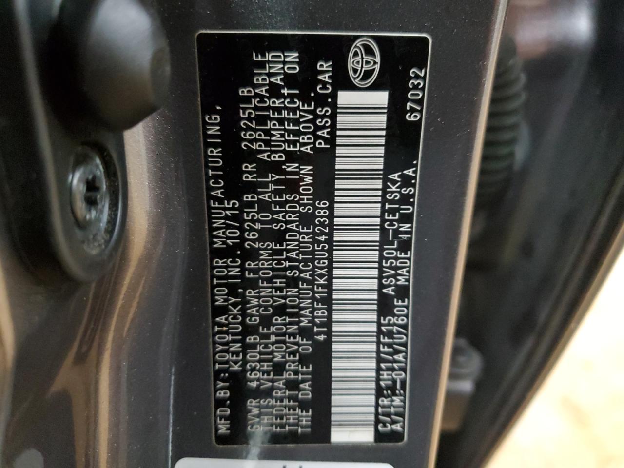 2016 Toyota Camry - Image 14
