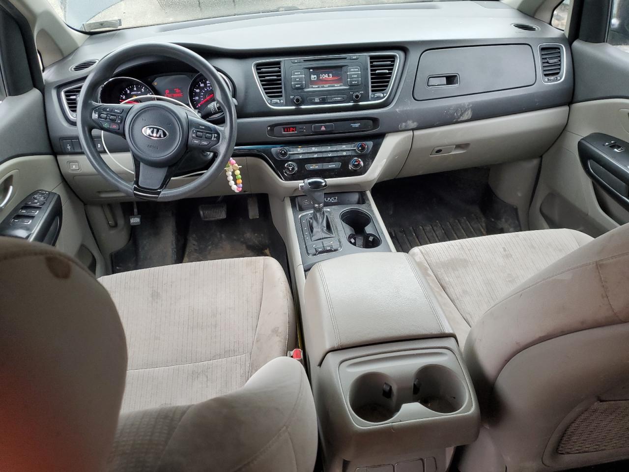 2016 Kia Sedona - Image 8