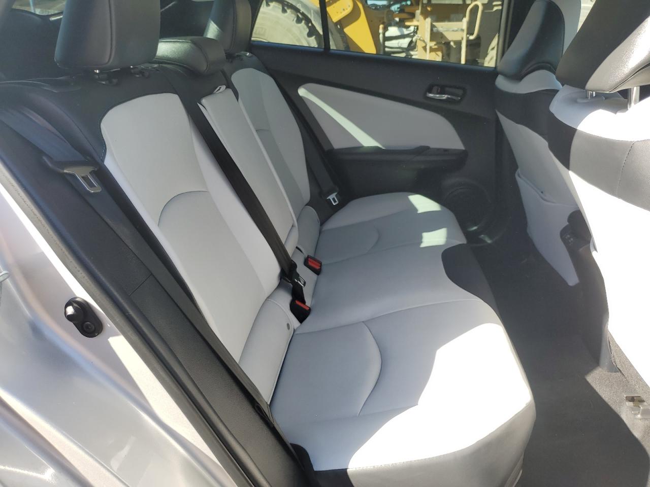 2021 Toyota Prius - Image 11