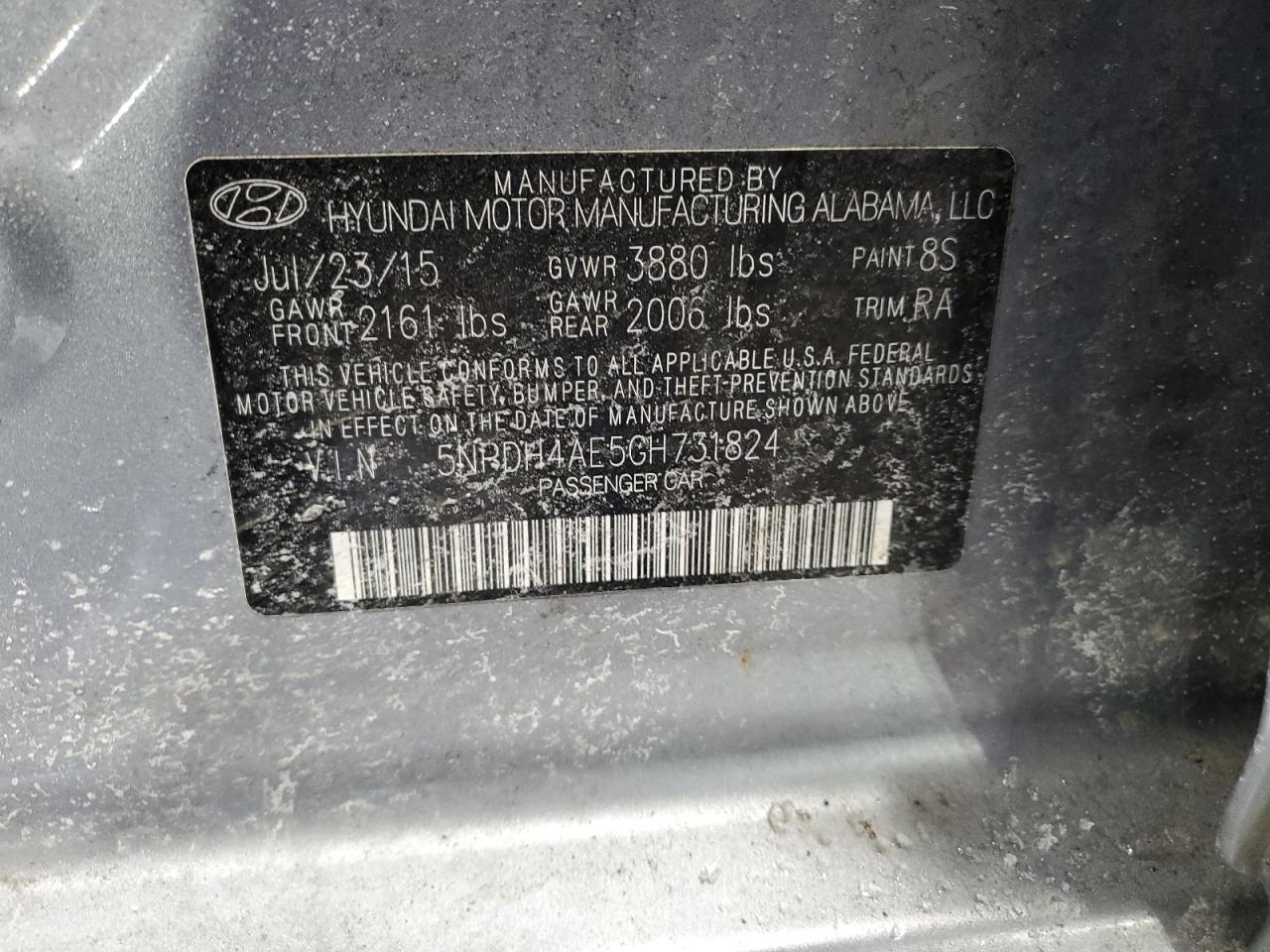 2016 Hyundai Elantra - Image 14