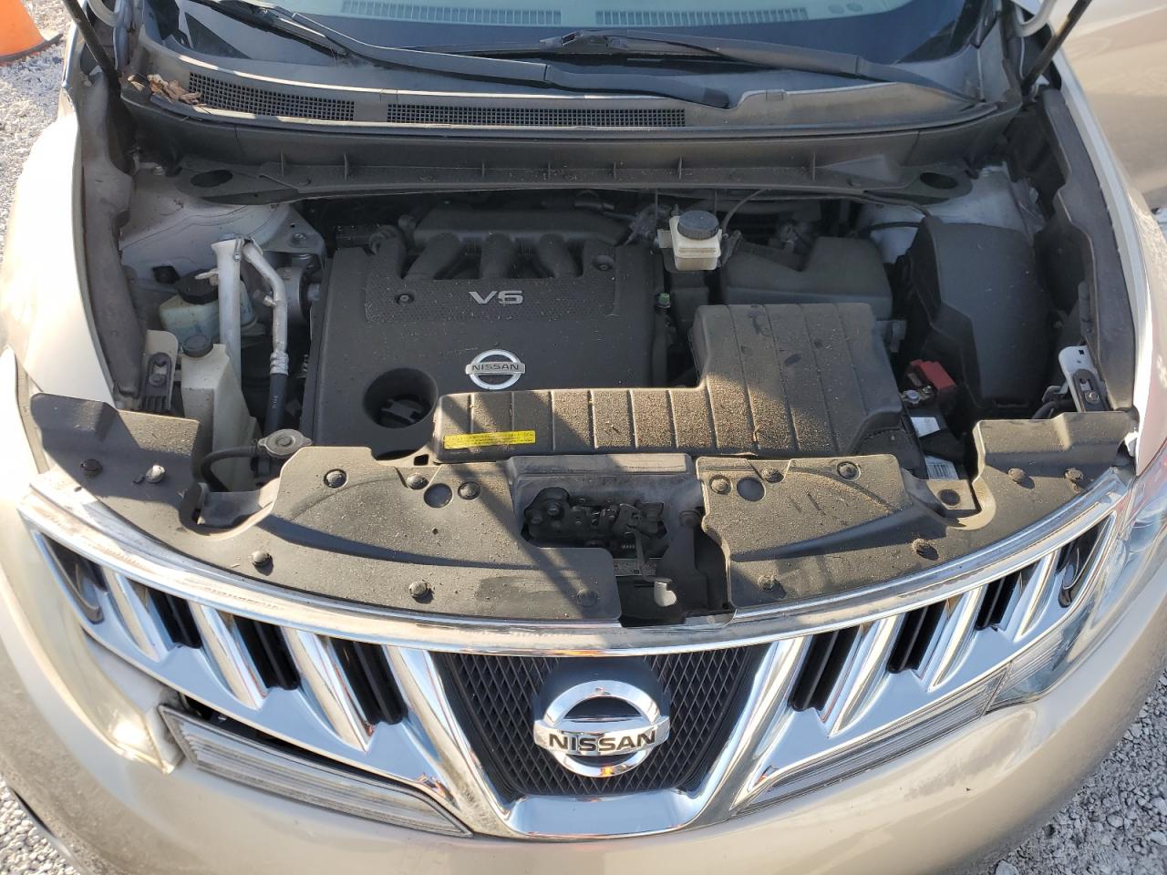 2010 Nissan Murano - Image 13