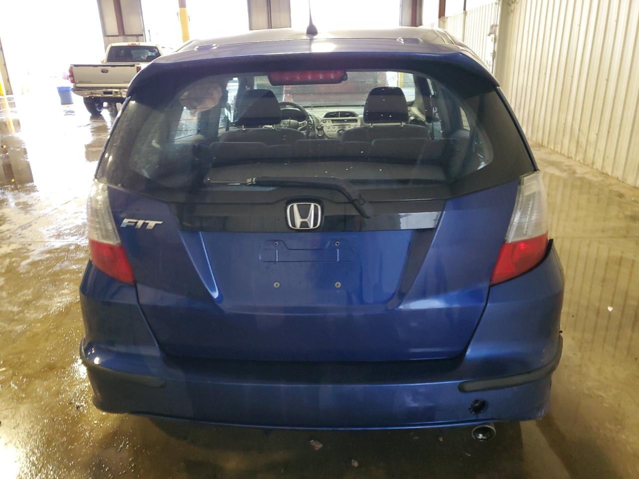2009 Honda Fit - Image 6