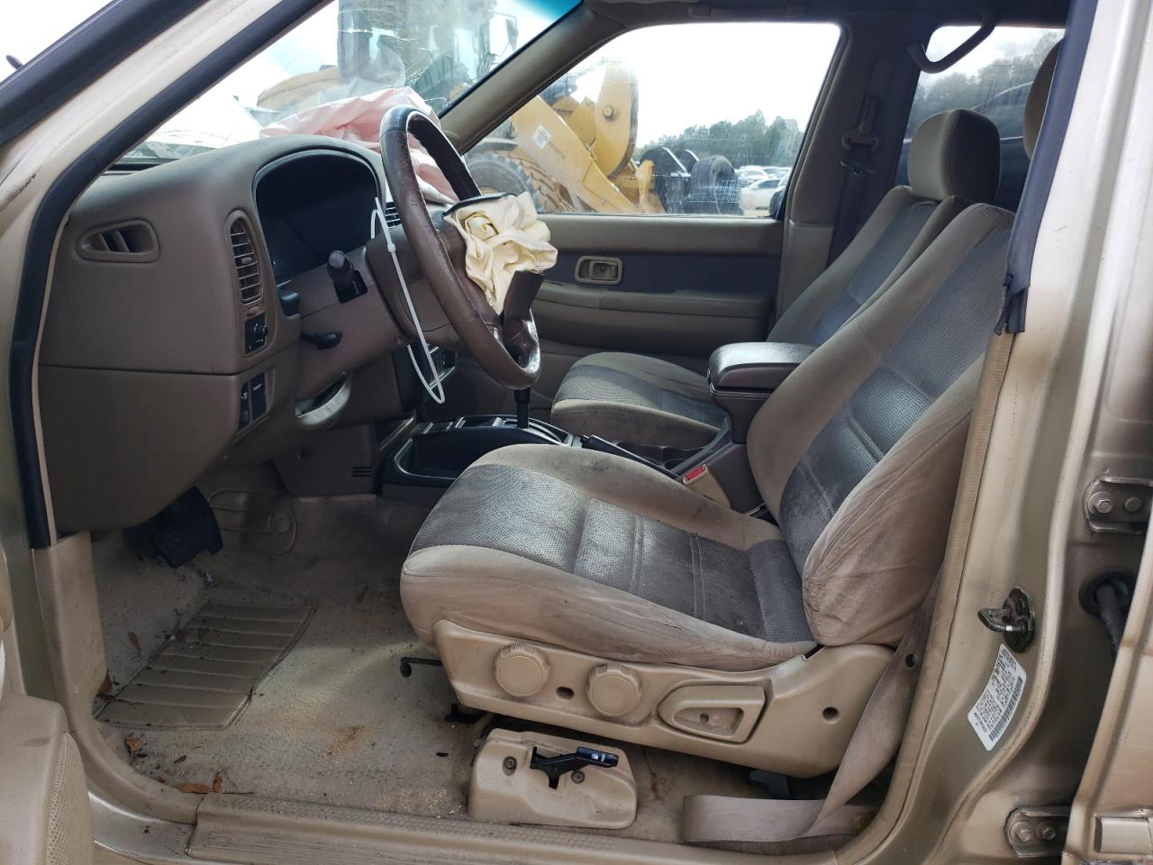2000 Nissan Pathfinder - Image 7