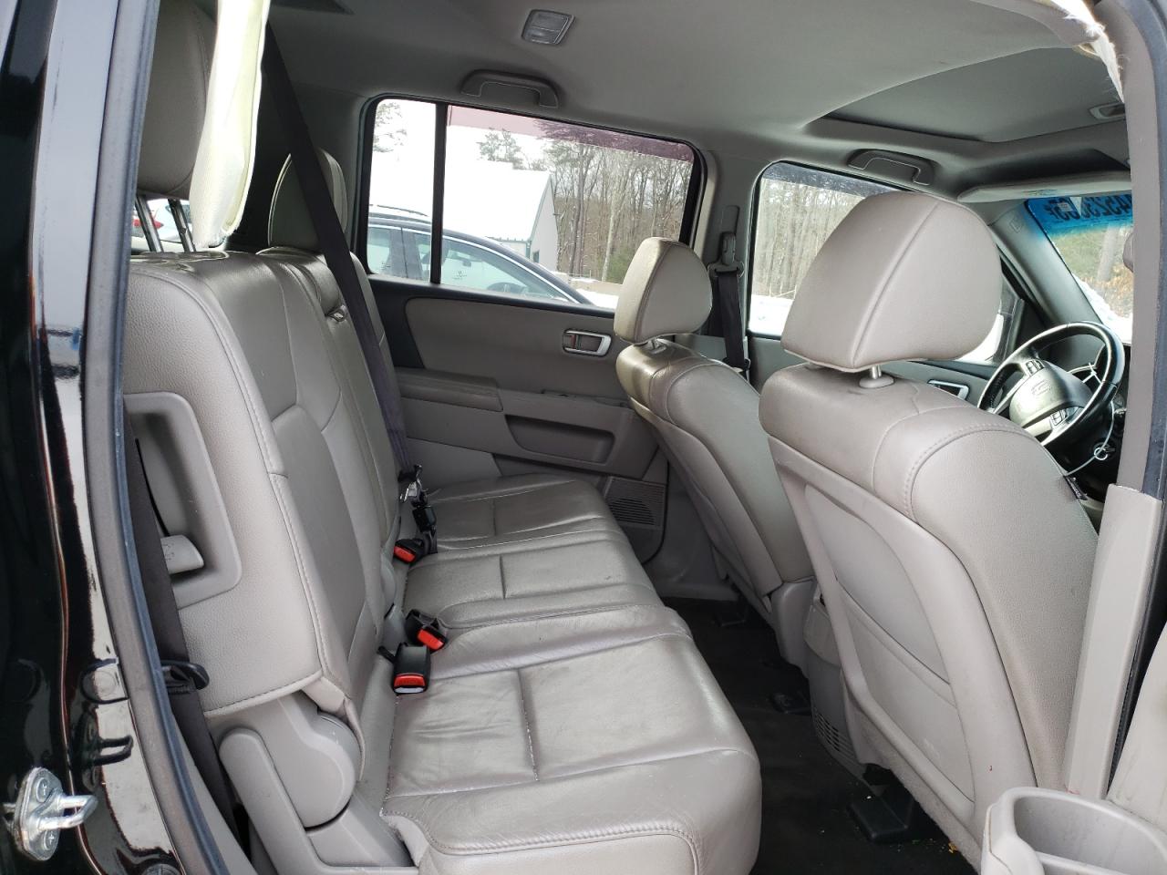 2012 Honda Pilot - Image 12