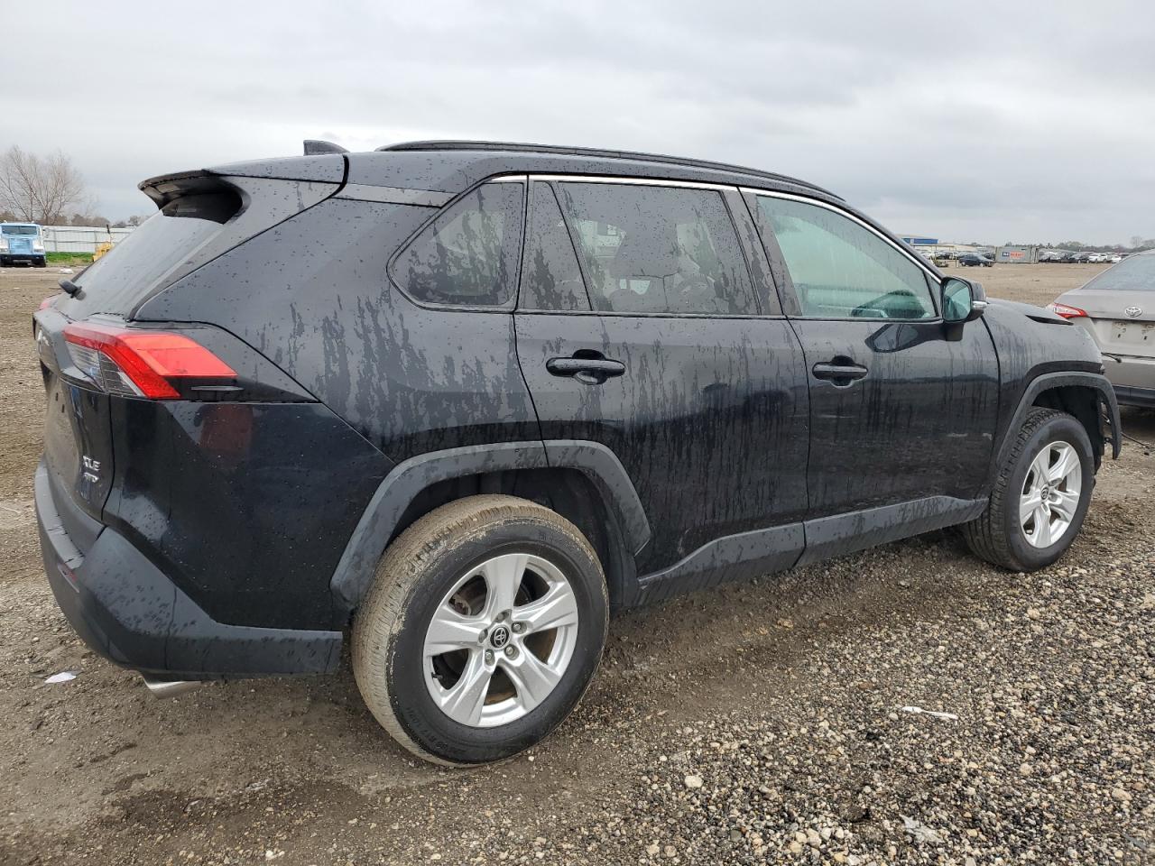 2021 Toyota RAV 4 - Image 3