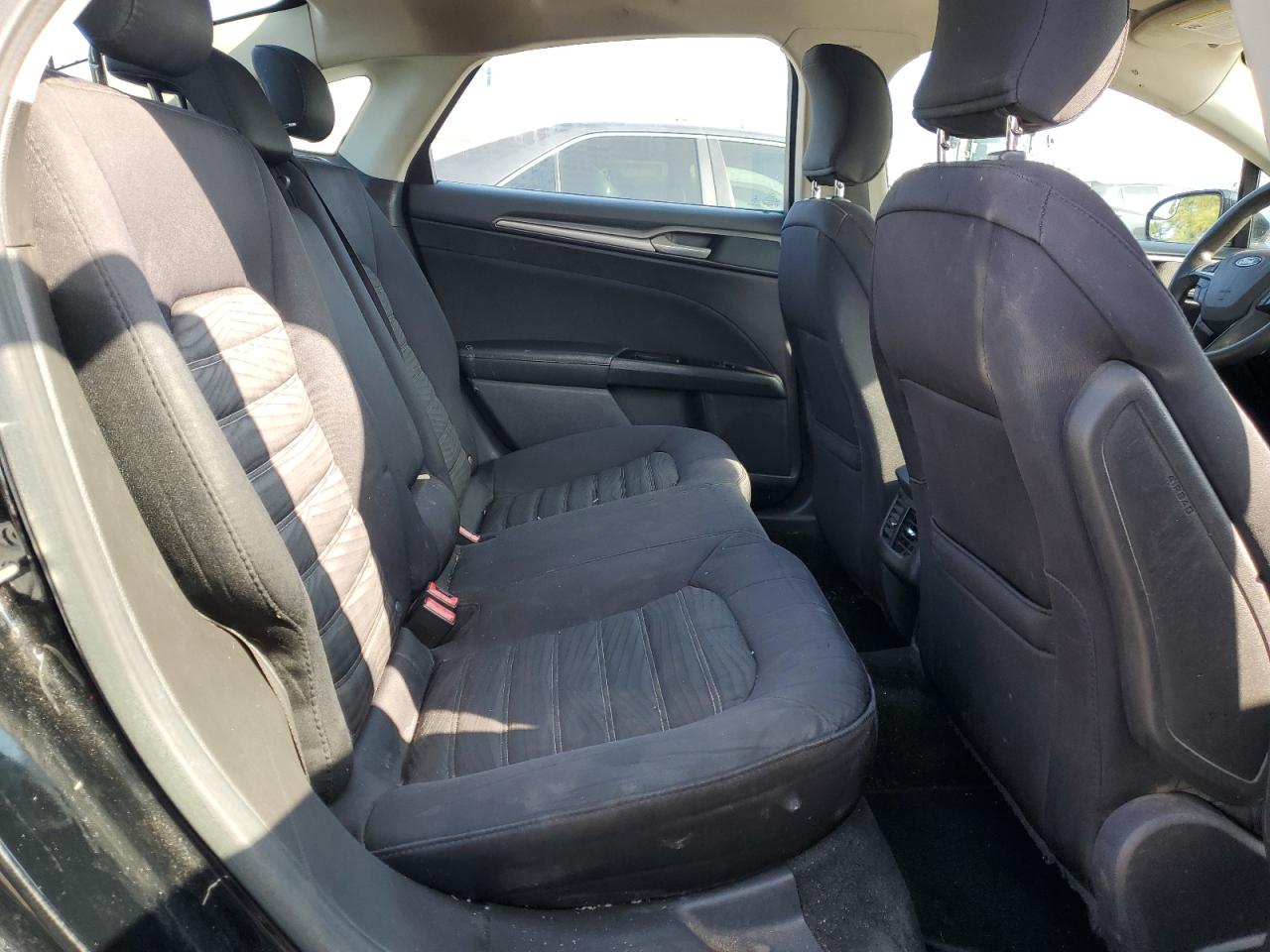 2016 Ford Fusion - Image 10