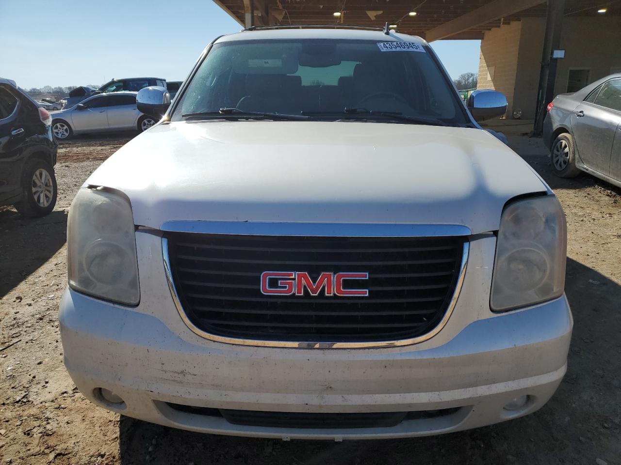 2011 GMC Yukon - Image 5
