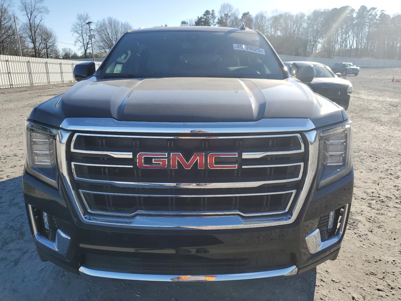 2022 GMC Yukon - Image 5