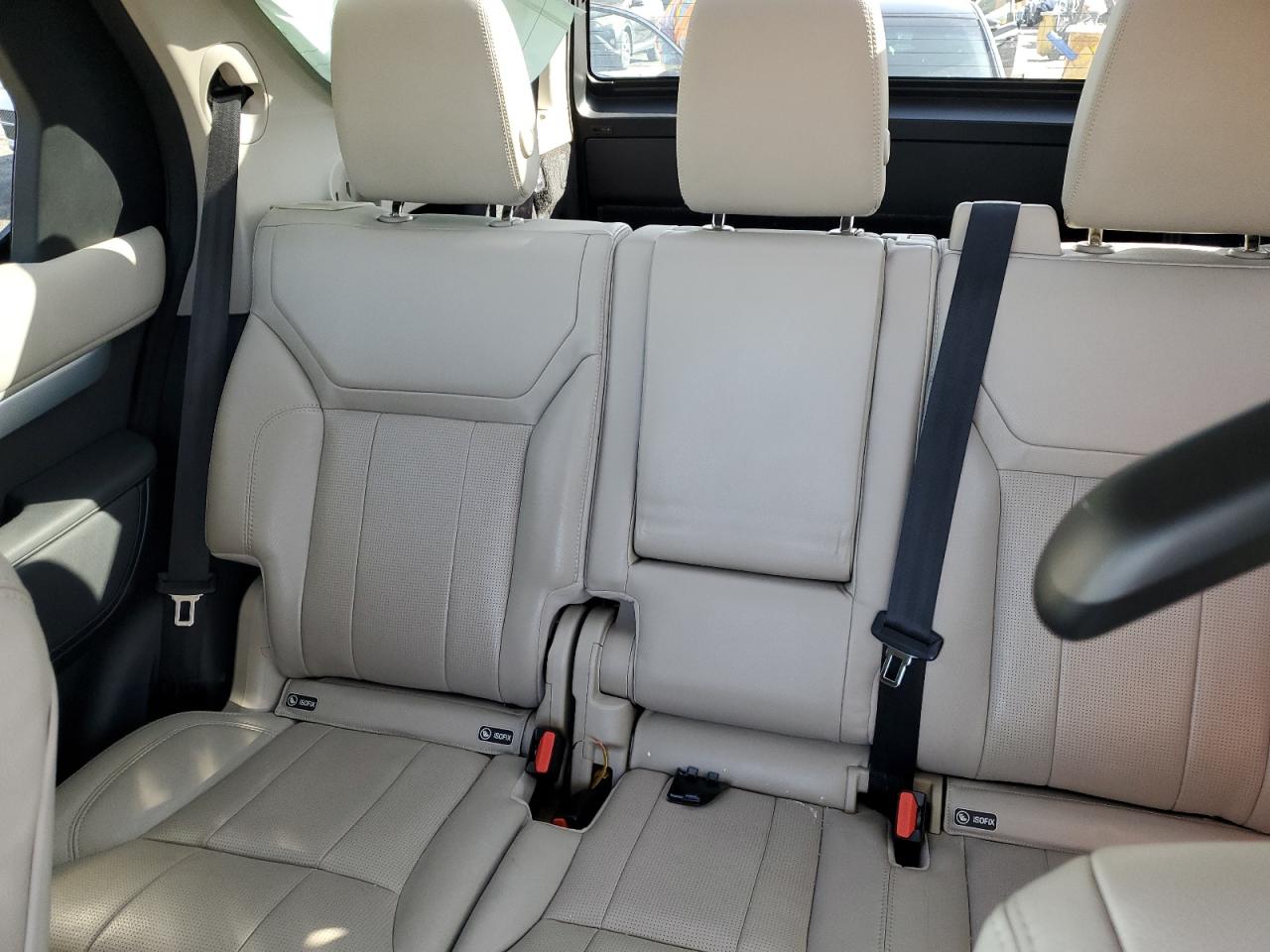 2020 Land Rover Discovery - Image 10