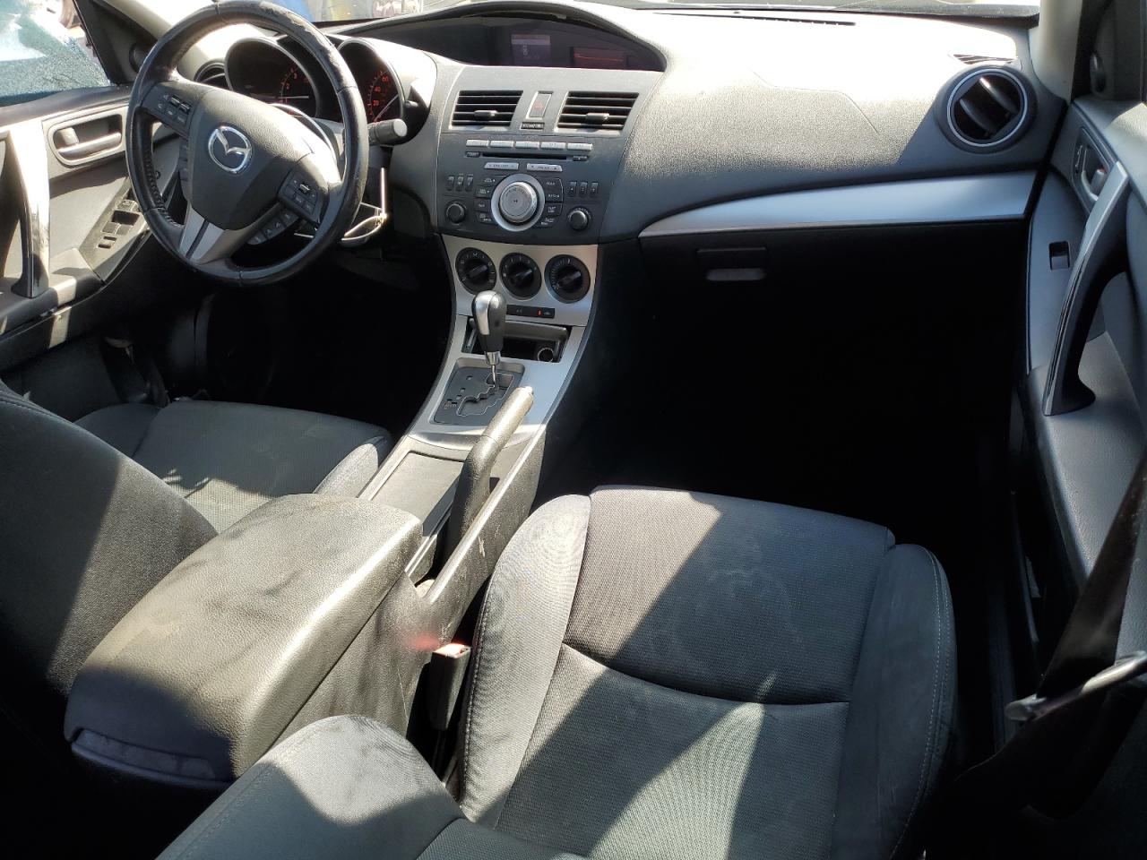 2010 Mazda 3 - Image 8
