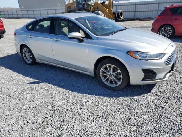  FORD FUSION 2019 Srebrny