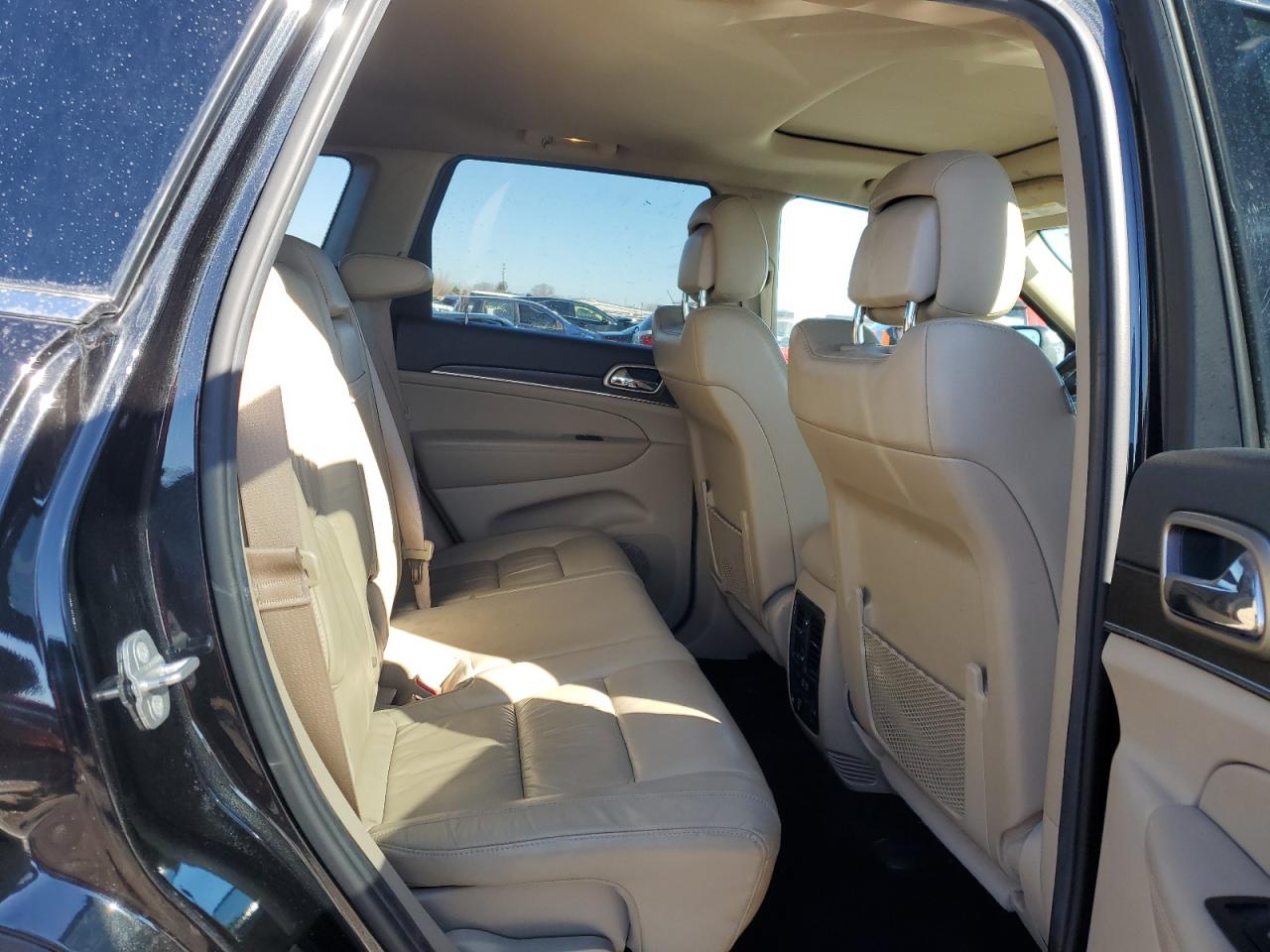2014 Jeep Grand Cherokee - Image 10