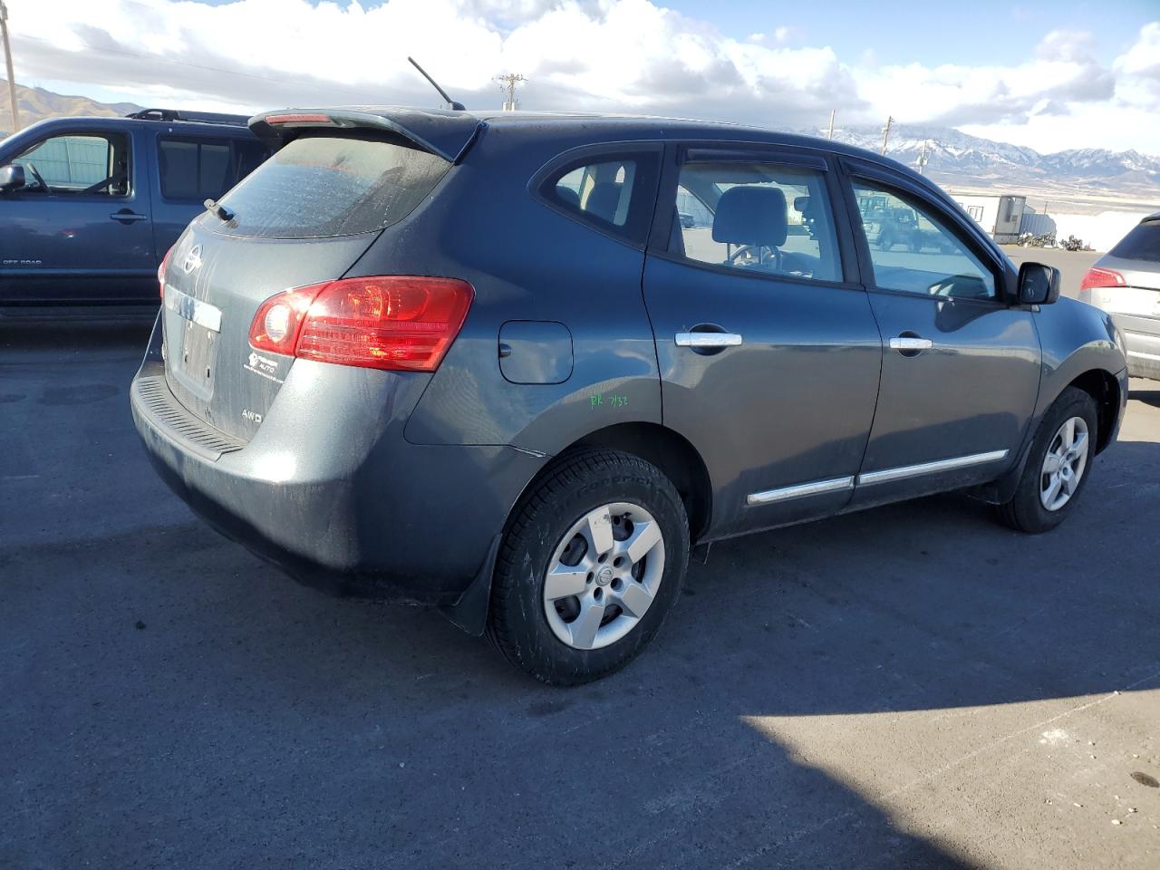 2012 Nissan Rogue - Image 3