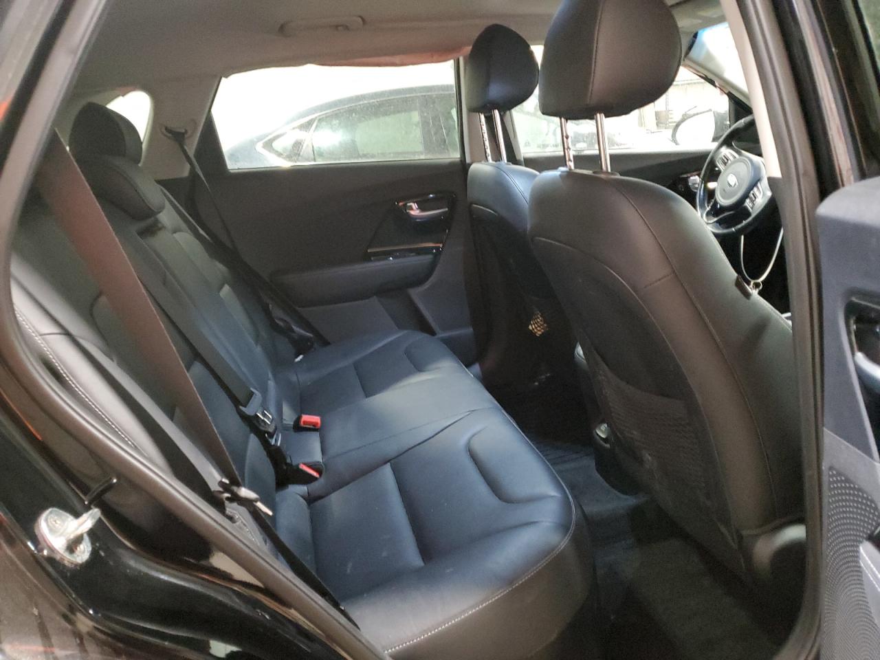 2018 Kia Niro - Image 11