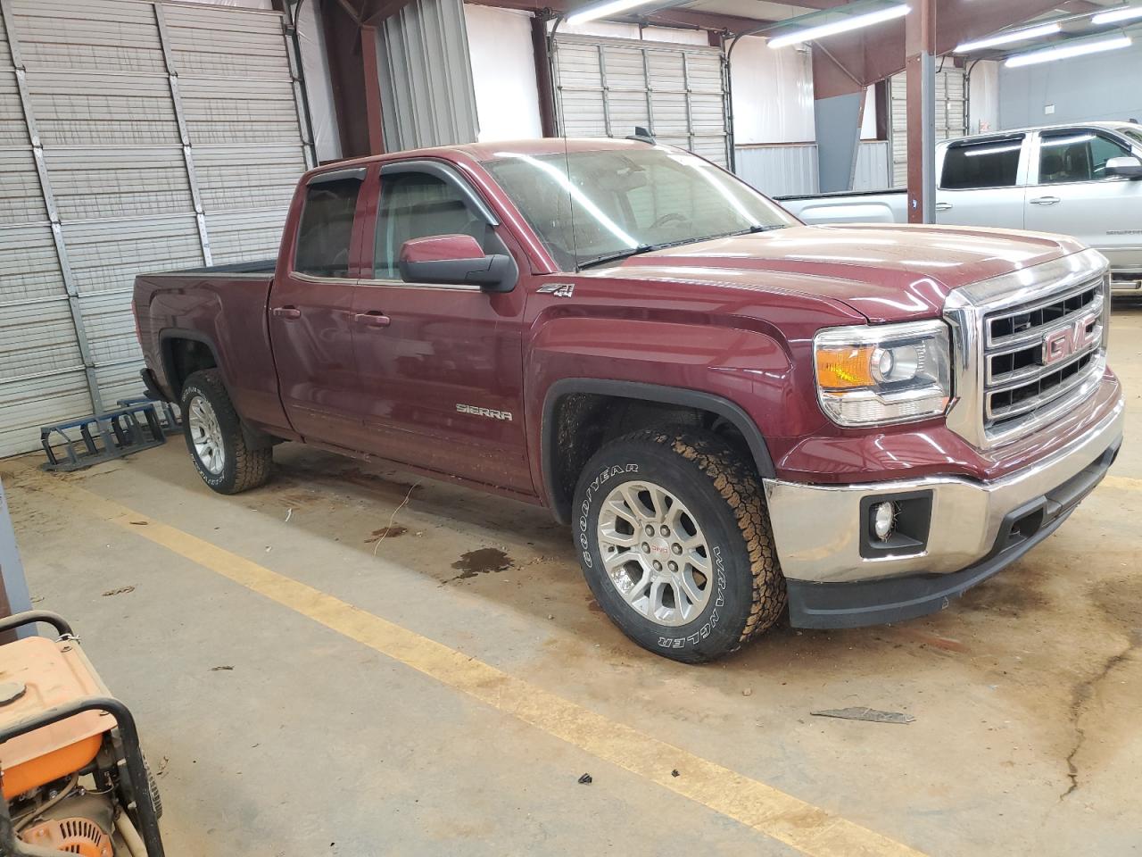 2015 GMC Sierra - Image 4