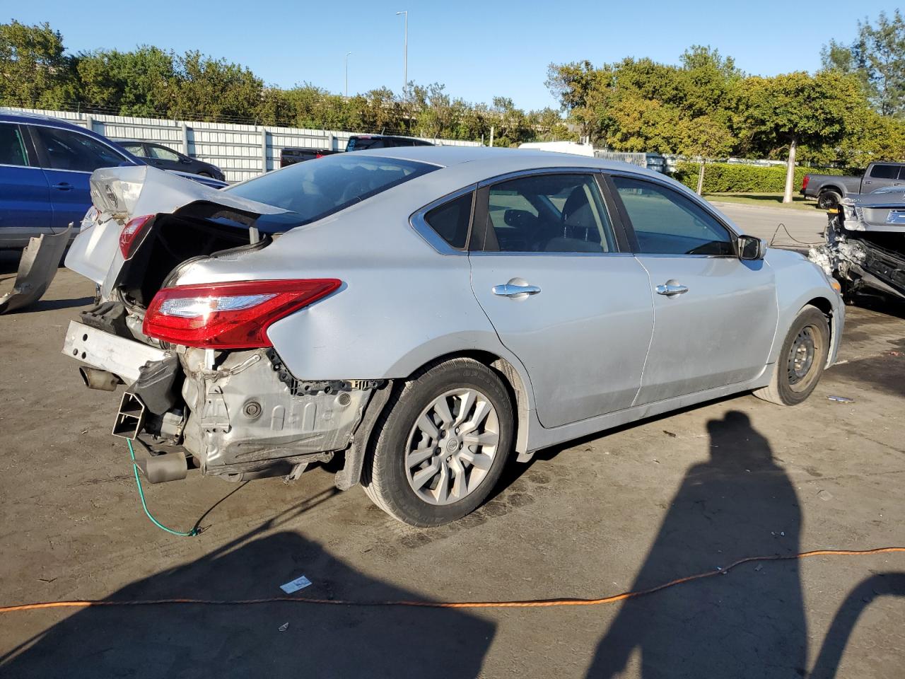 2016 Nissan Altima - Image 3