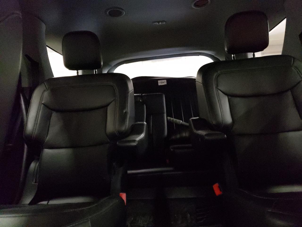 2022 Ford Explorer - Image 10