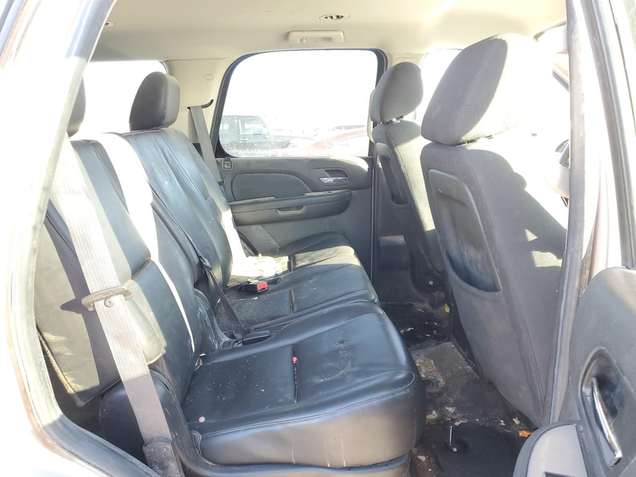 2014 Chevrolet Tahoe - Image 11