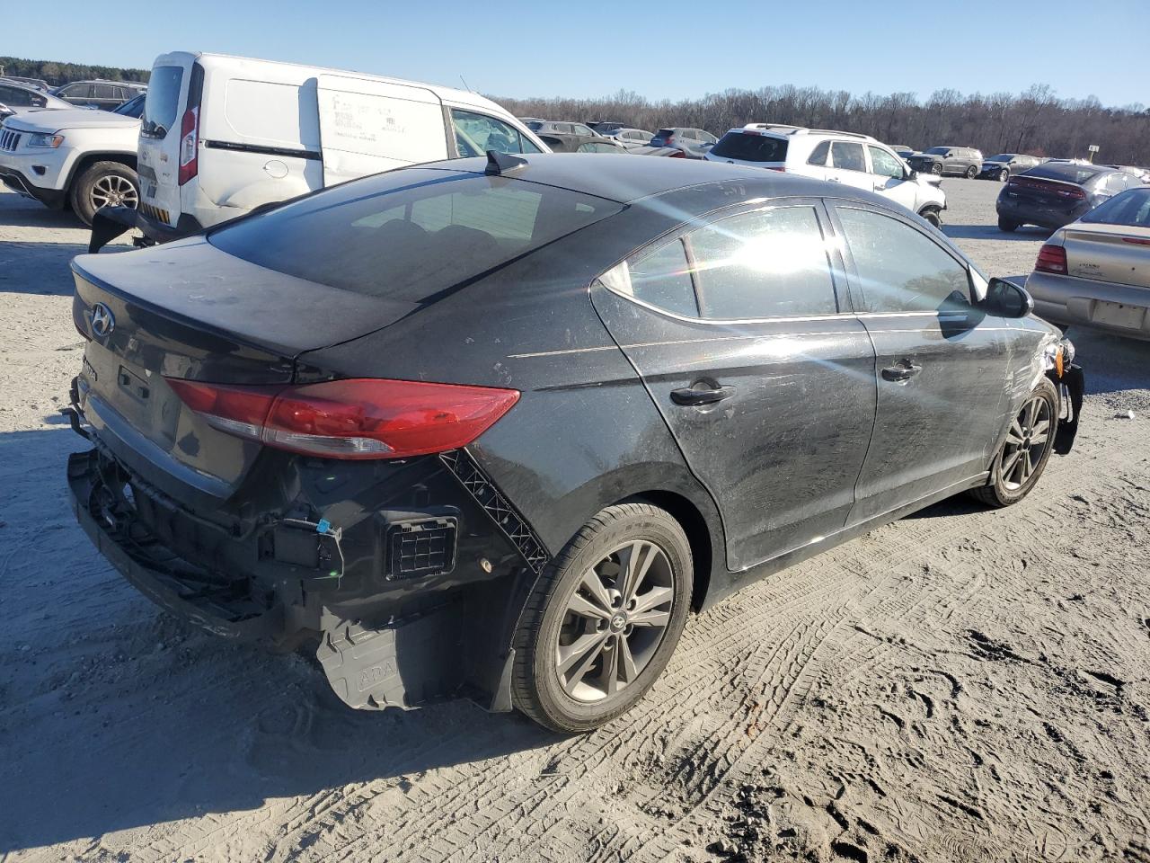 2018 Hyundai Elantra - Image 3