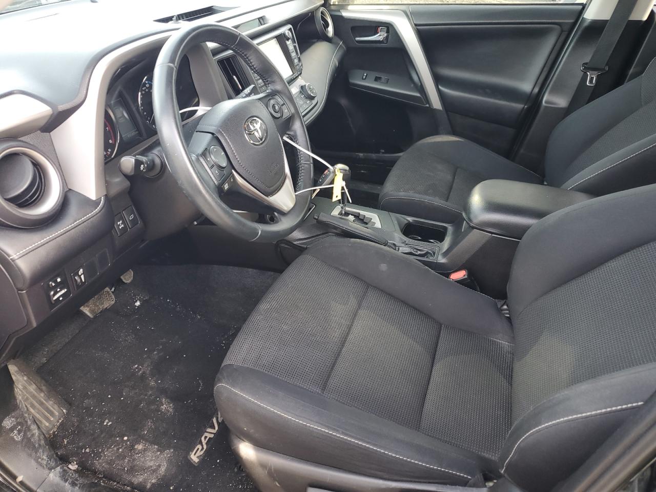 2016 Toyota RAV 4 - Image 7