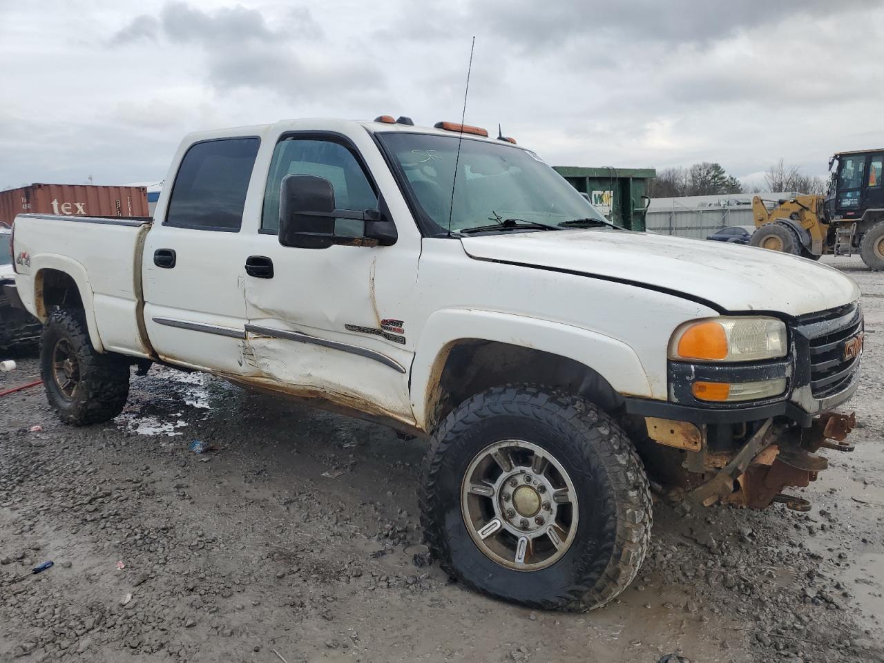 2005 GMC Sierra - Image 4