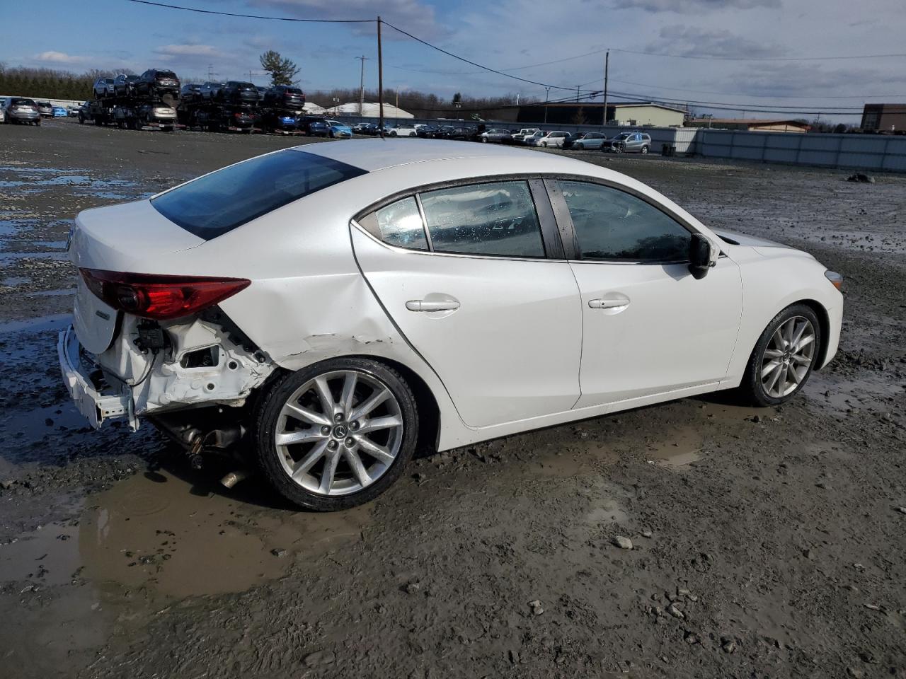 2017 Mazda 3 - Image 3