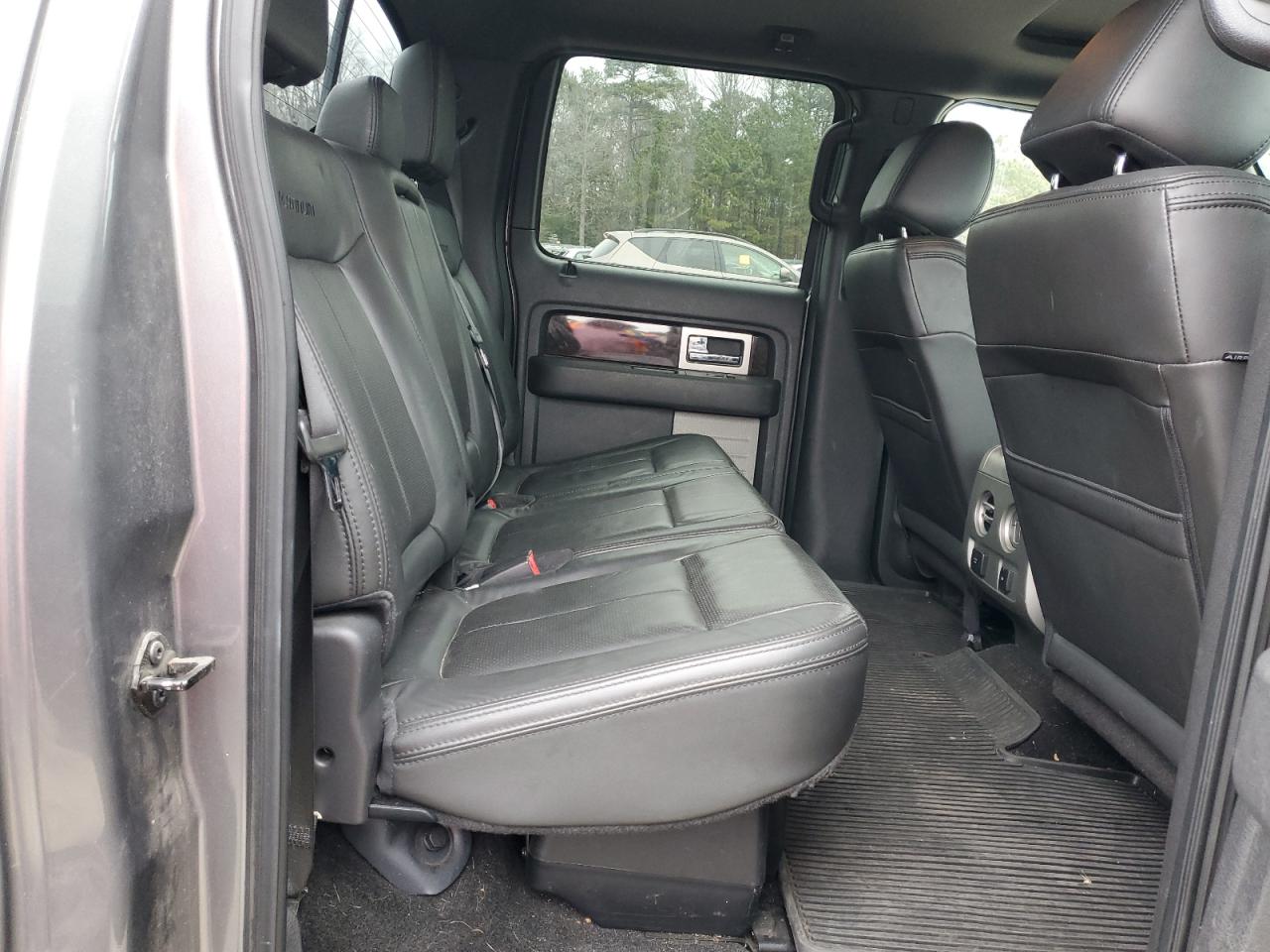 2013 Ford F-150 - Image 10
