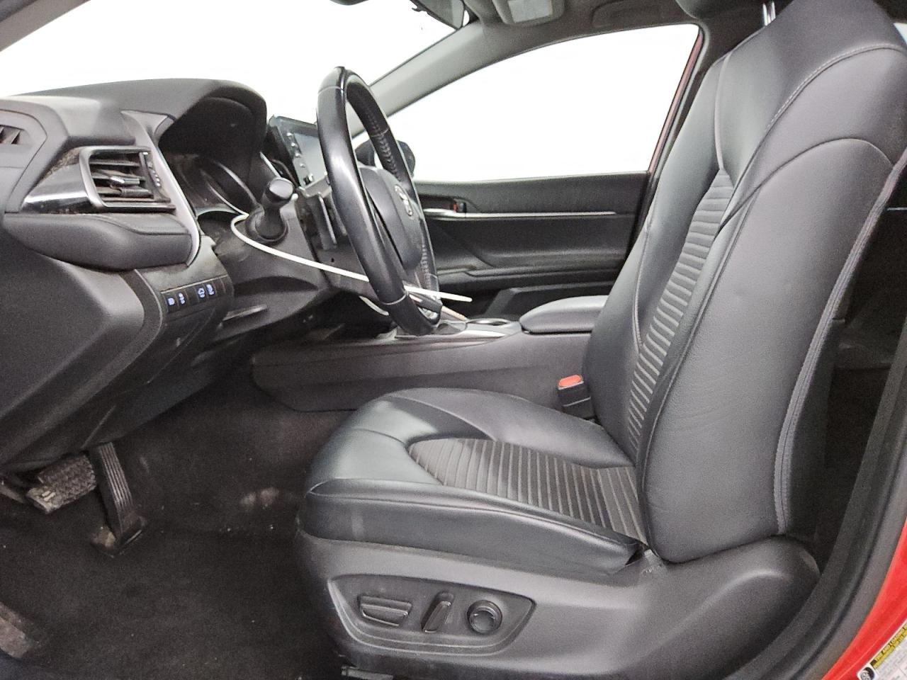 2021 Toyota Camry - Image 7