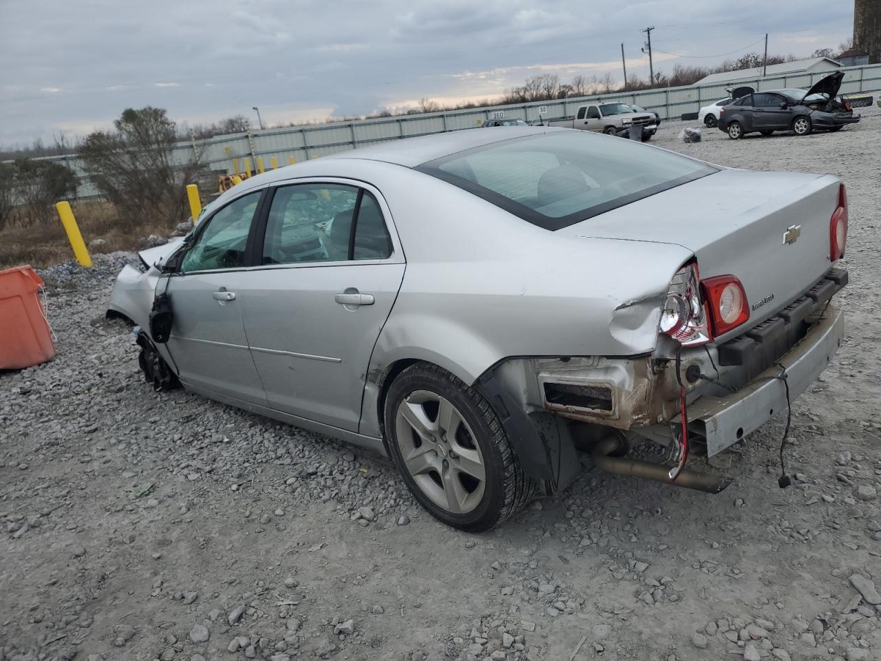 2009 Chevrolet Malibu - Image 2