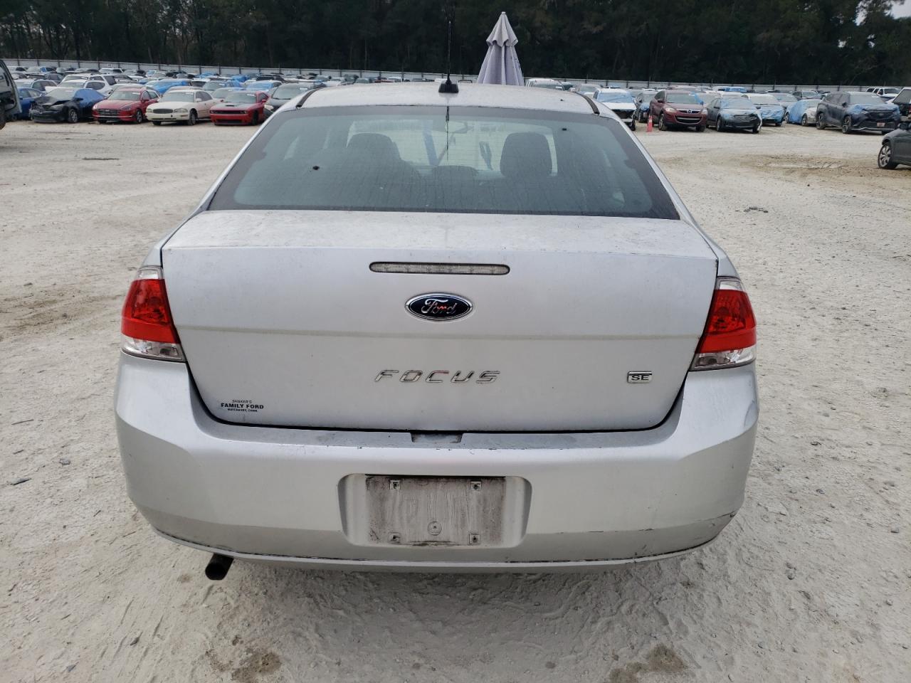 2010 Ford Focus - Image 6