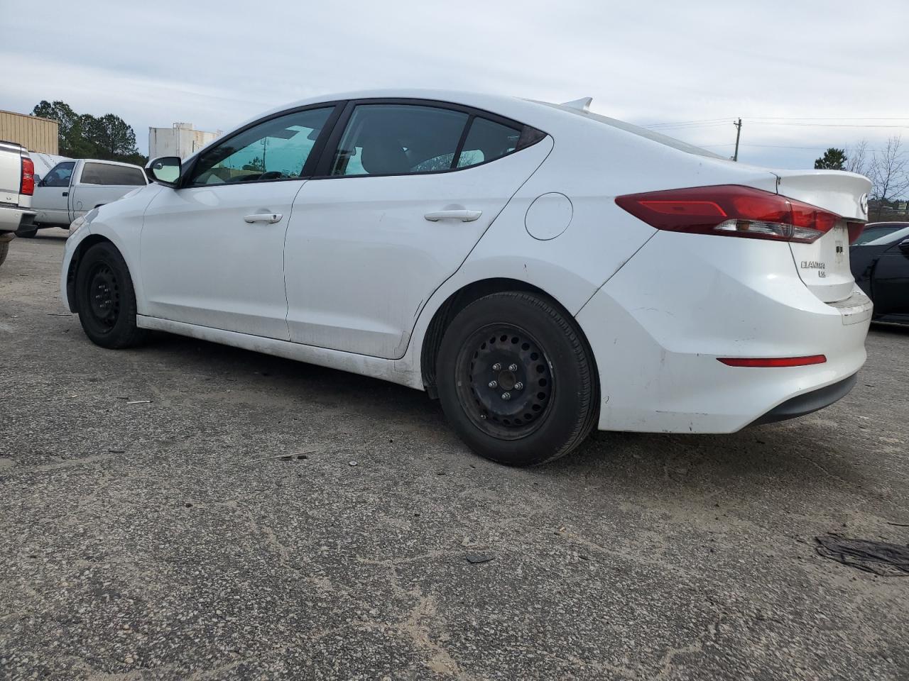2017 Hyundai Elantra - Image 2