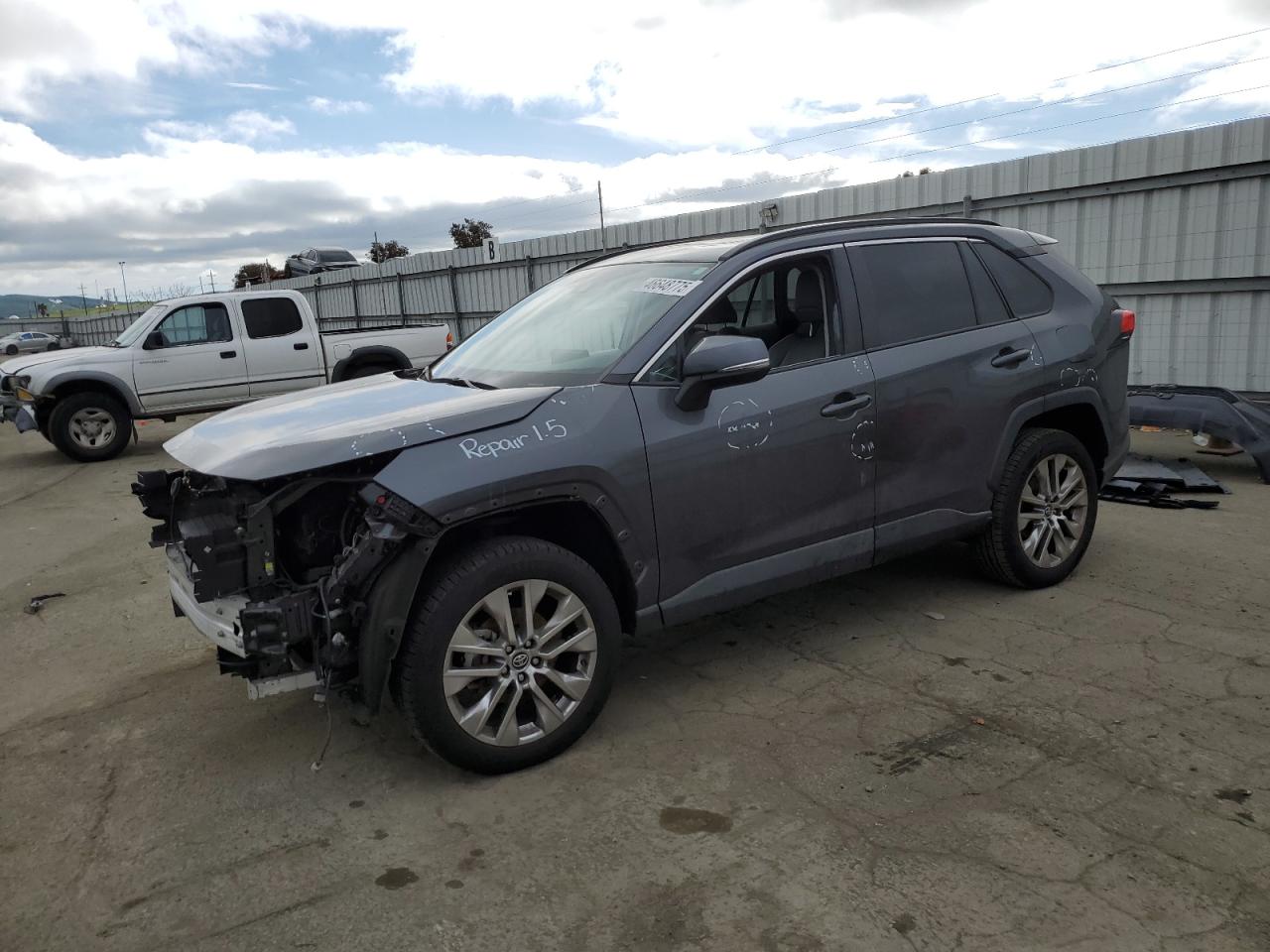 2021 Toyota RAV 4 - Image 1