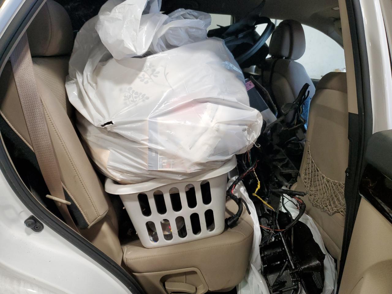 2014 Kia Sorento - Image 11
