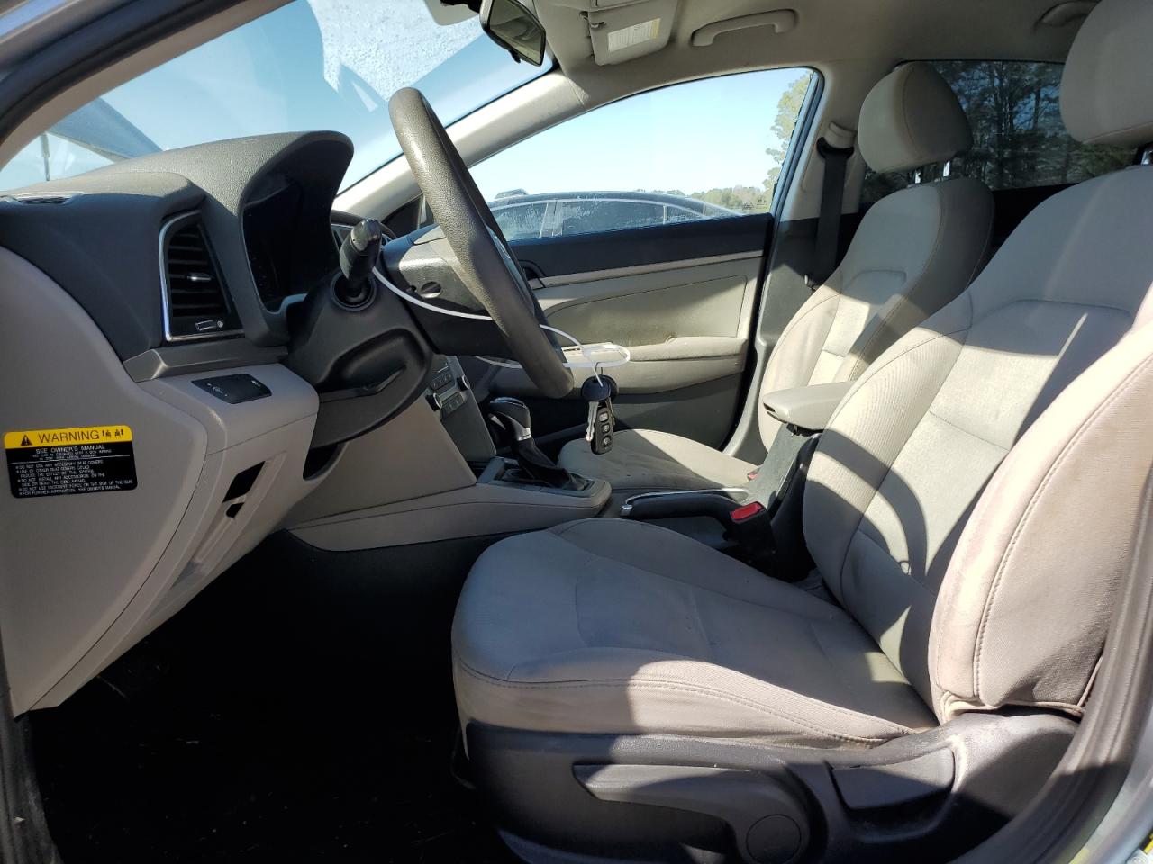 2017 Hyundai Elantra - Image 7