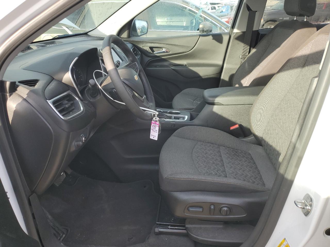 2022 Chevrolet Equinox - Image 7