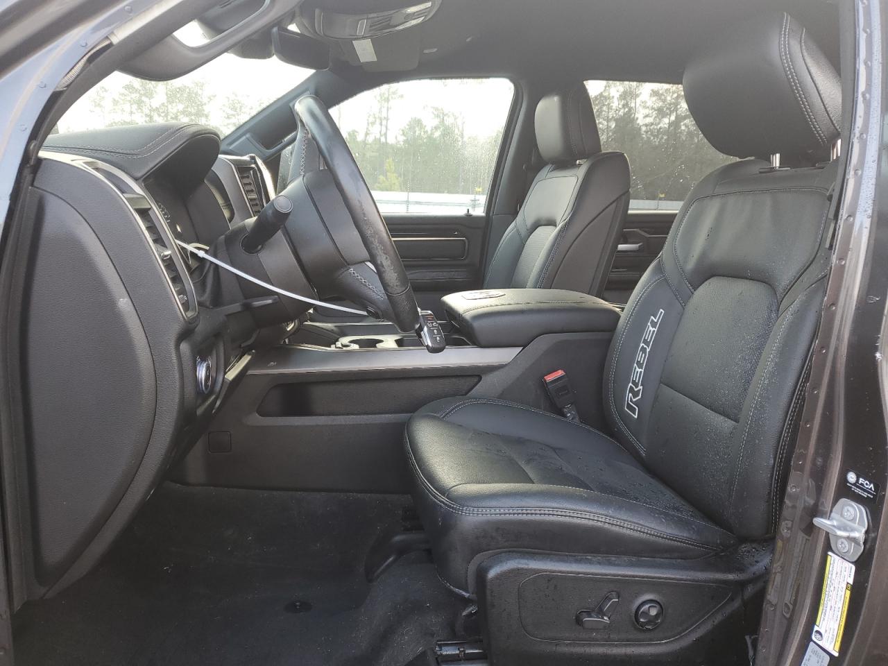 2021 RAM 1500 - Image 7