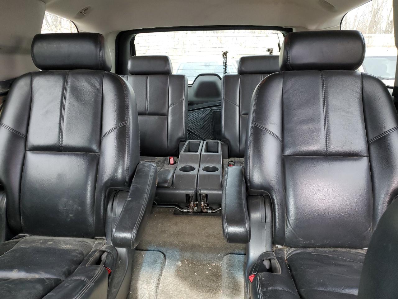 2007 Chevrolet Tahoe - Image 10