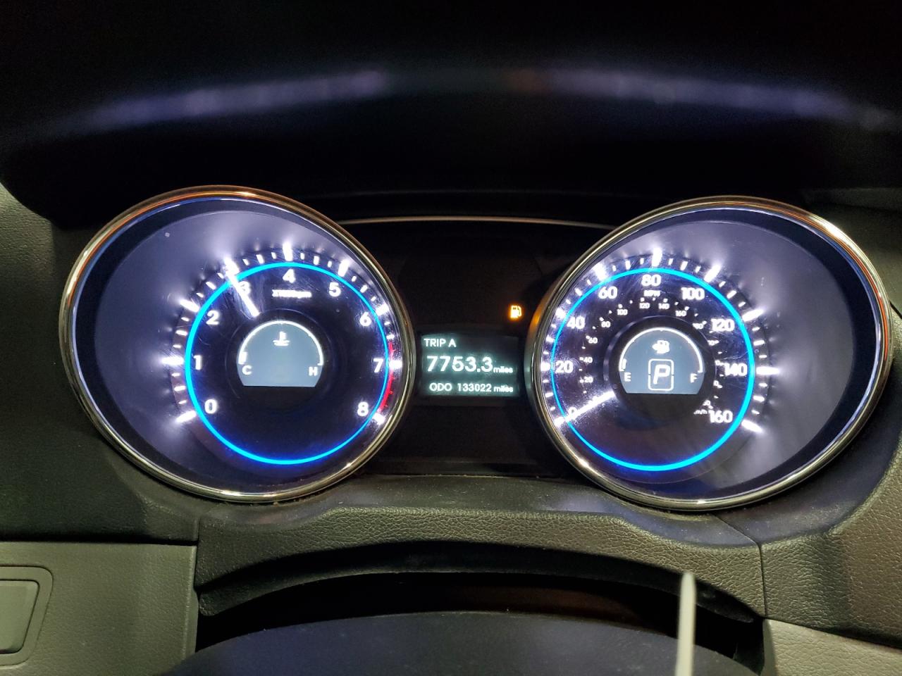 2014 Hyundai Sonata - Image 9