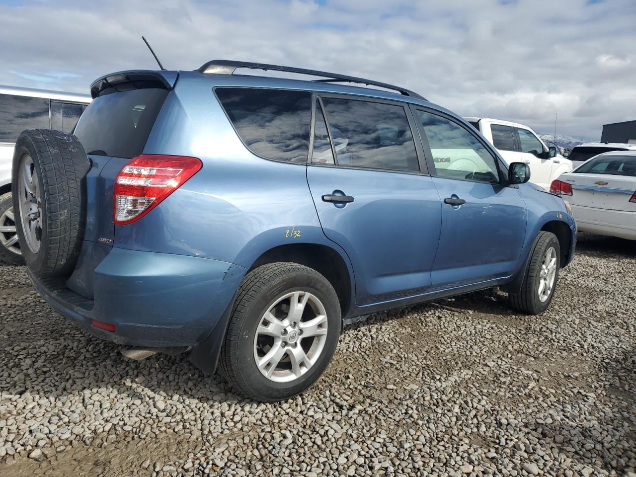 2010 Toyota RAV 4 - Image 3